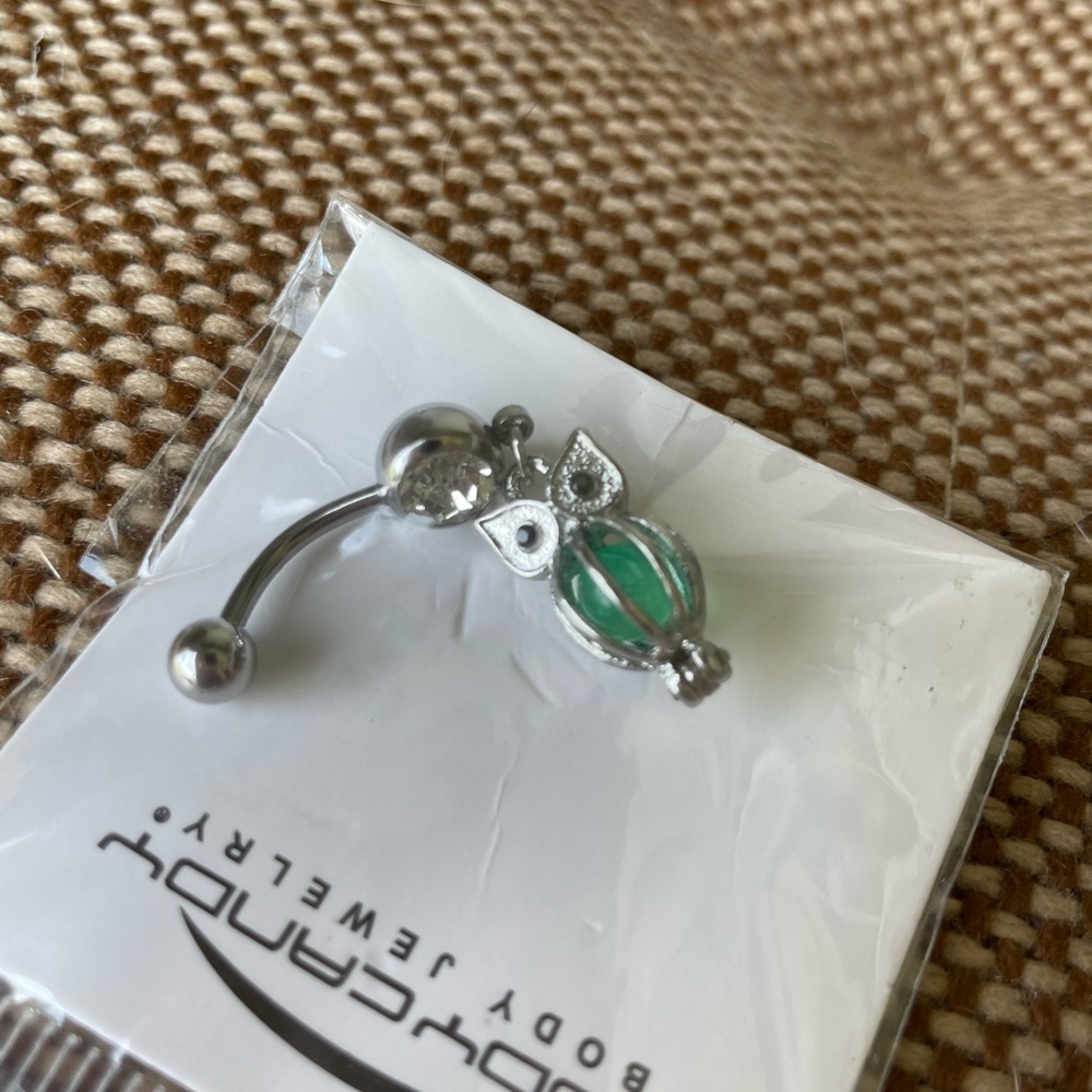 Body Jewelry Bellybutton 14G Silver and Green Owl